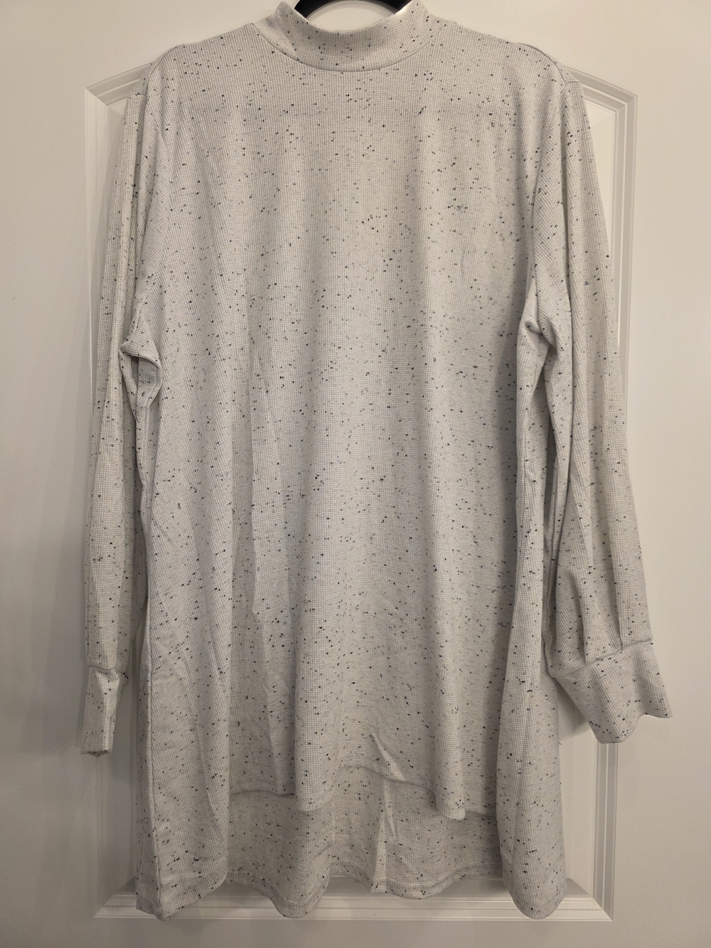 Lane Bryant Light Gray Speckled Mock Neck Long Sleeve Top
